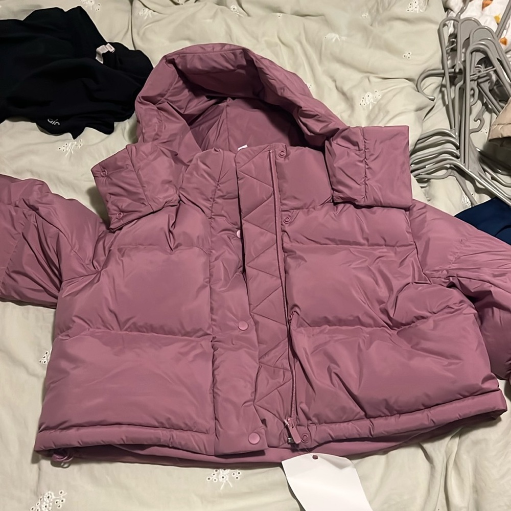 Lululemon wunder puff cropped jacket